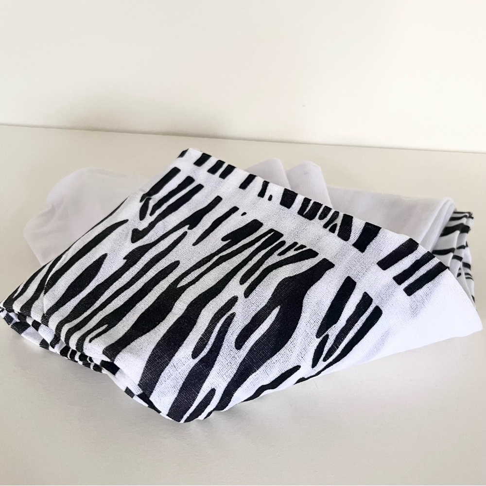 NWOT Zebra print stockings - Picture 14 of 16